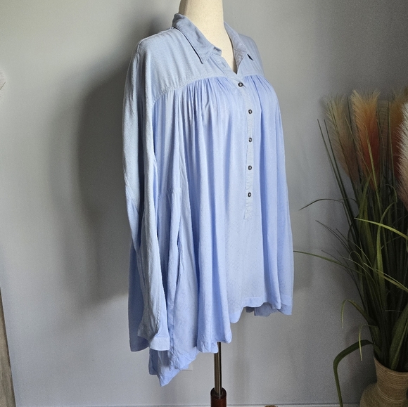 Free People Lovely Day Blue Oversized Jacquard Button Pocket Top, Size Large - Picture 4 of 15